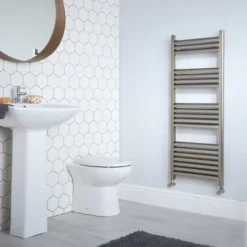Towelrads Eton Aluminium Heated Towel Rail 800x300mm - 136050